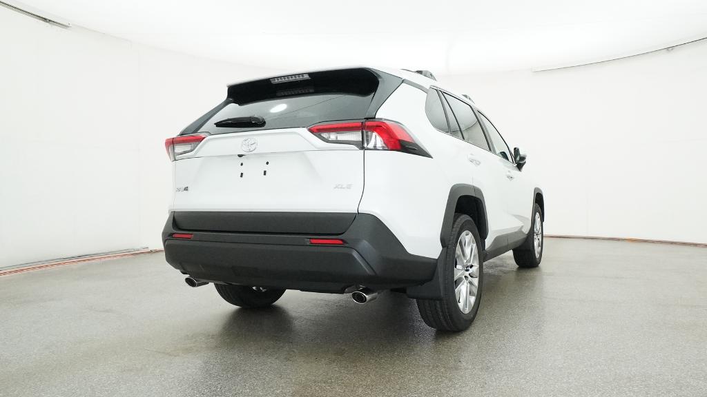2025 Toyota RAV4 XLE Premium photo 19