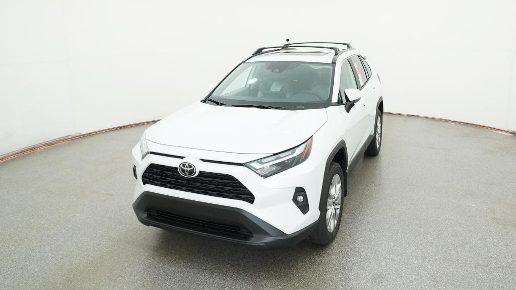 2025 Toyota RAV4 XLE Premium photo 4