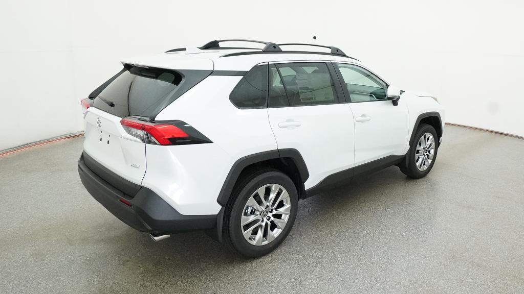 2025 Toyota RAV4 XLE Premium photo 21