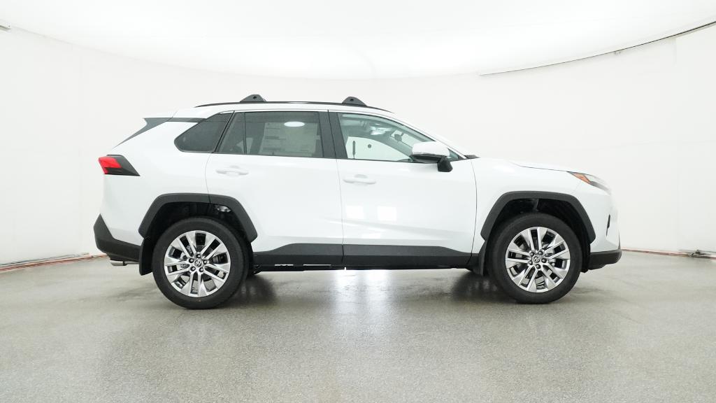2025 Toyota RAV4 XLE Premium photo 25