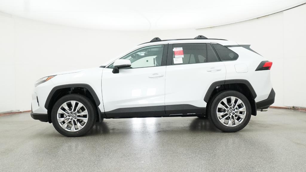 2025 Toyota RAV4 XLE Premium photo 9