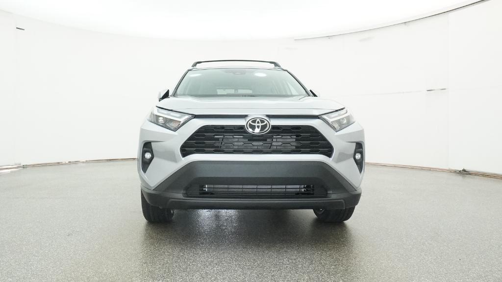 2025 Toyota RAV4 XLE Premium photo 3