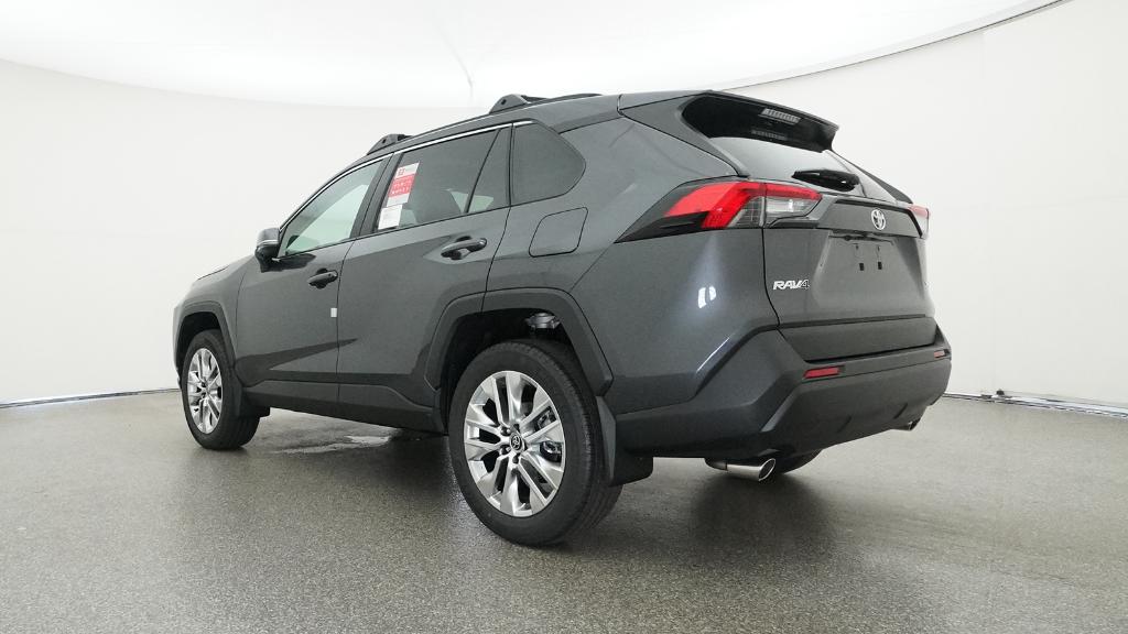 2025 Toyota RAV4 XLE Premium photo 14