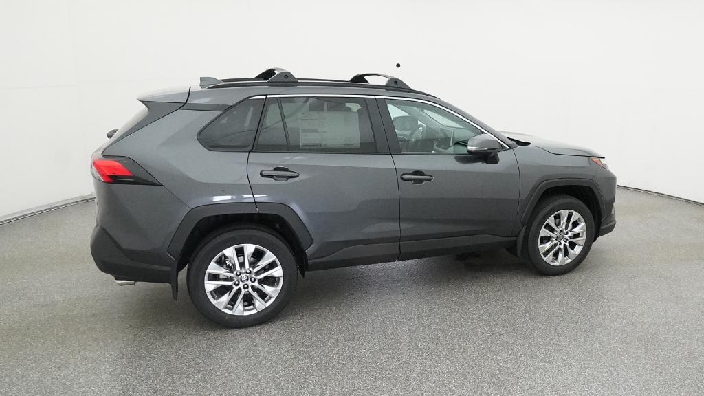 2025 Toyota RAV4 XLE Premium photo 24