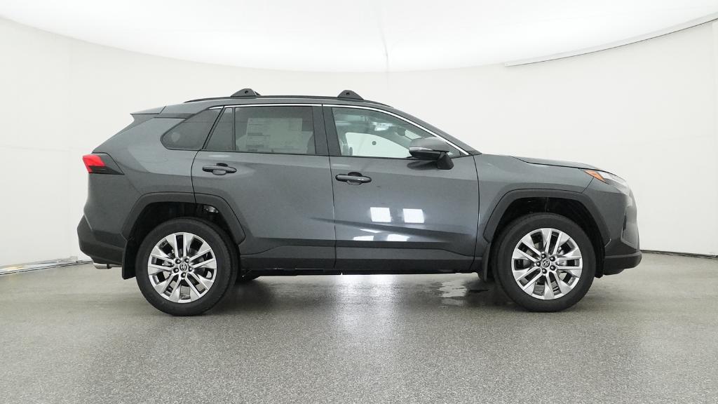 2025 Toyota RAV4 XLE Premium photo 26