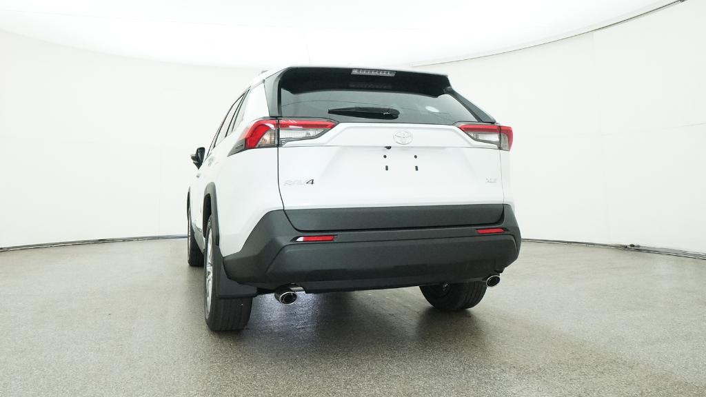 2025 Toyota RAV4 XLE Premium photo 15