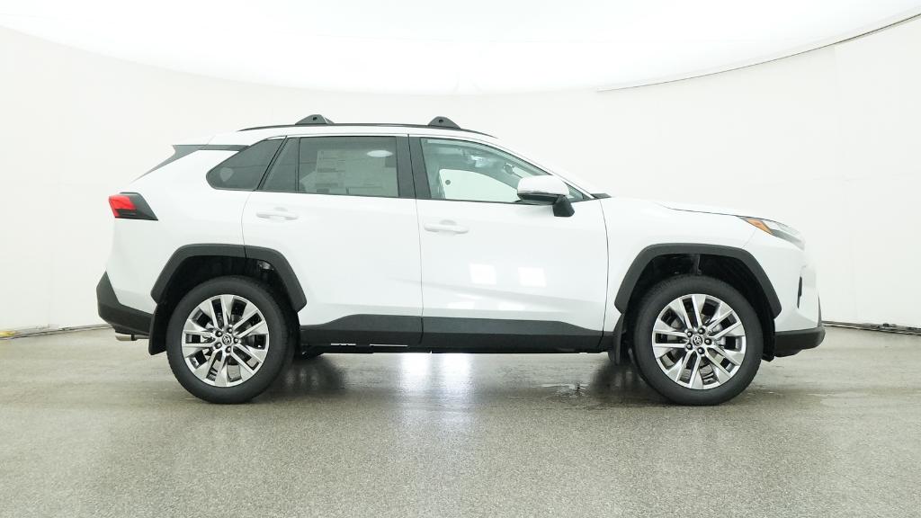 2025 Toyota RAV4 XLE Premium photo 26