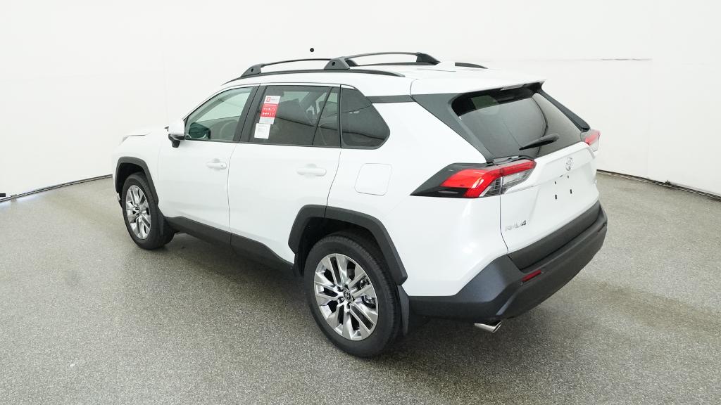 2025 Toyota RAV4 XLE Premium photo 13