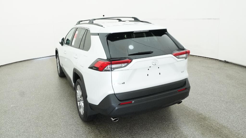 2025 Toyota RAV4 XLE Premium photo 16