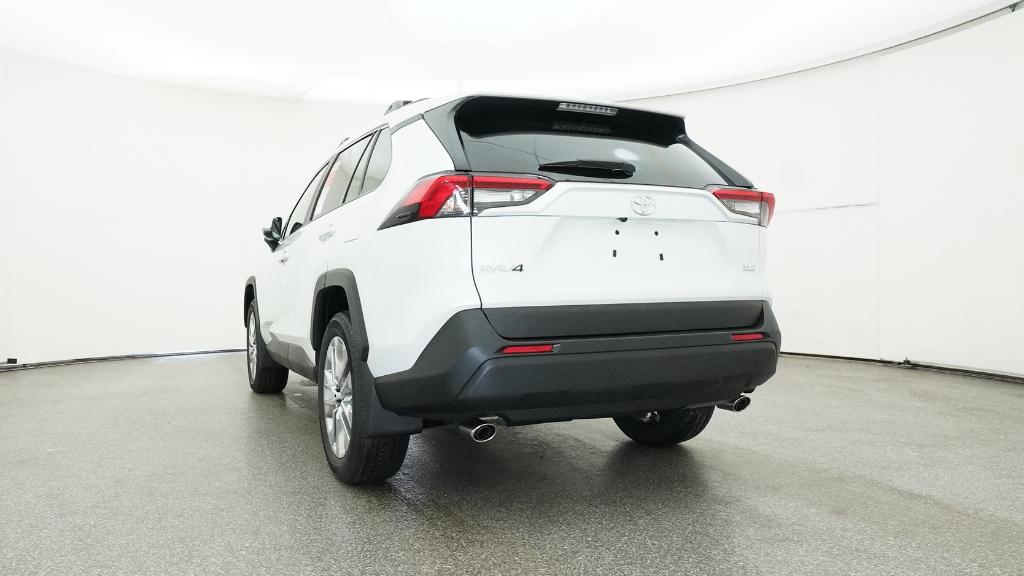 2025 Toyota RAV4 XLE Premium photo 15