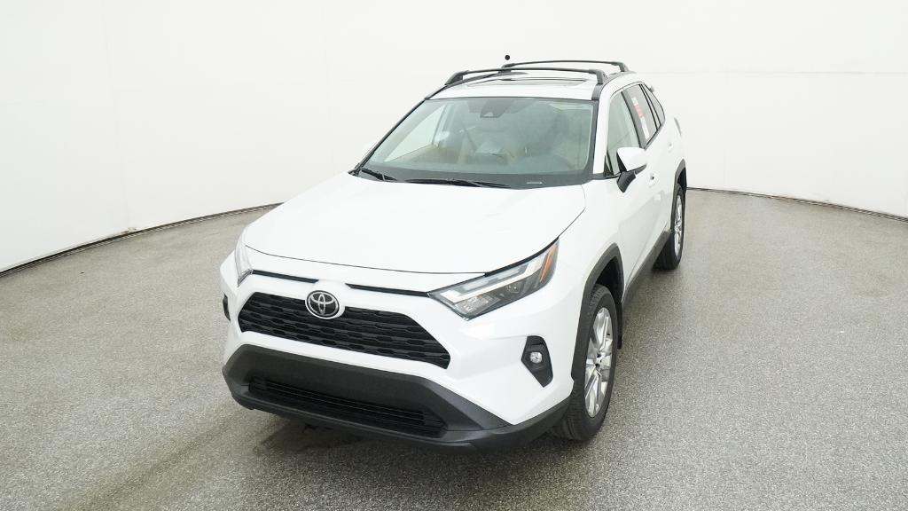 2025 Toyota RAV4 XLE Premium photo 5
