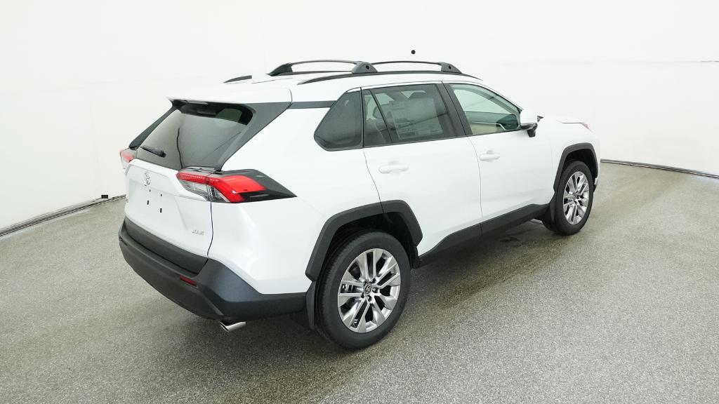 2025 Toyota RAV4 XLE Premium photo 22