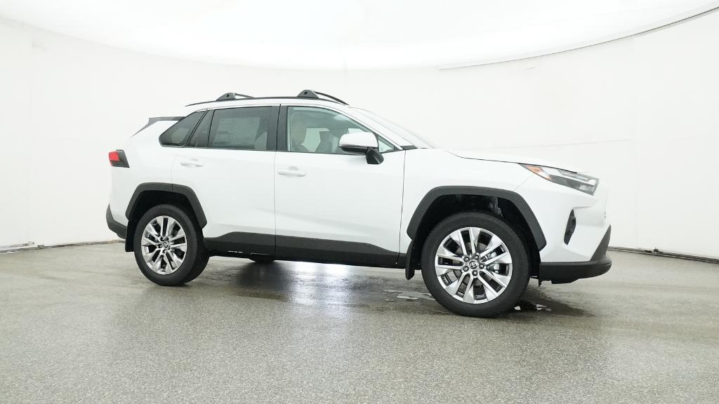 2025 Toyota RAV4 XLE Premium photo 28
