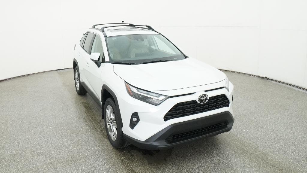 2025 Toyota RAV4 XLE Premium photo 32