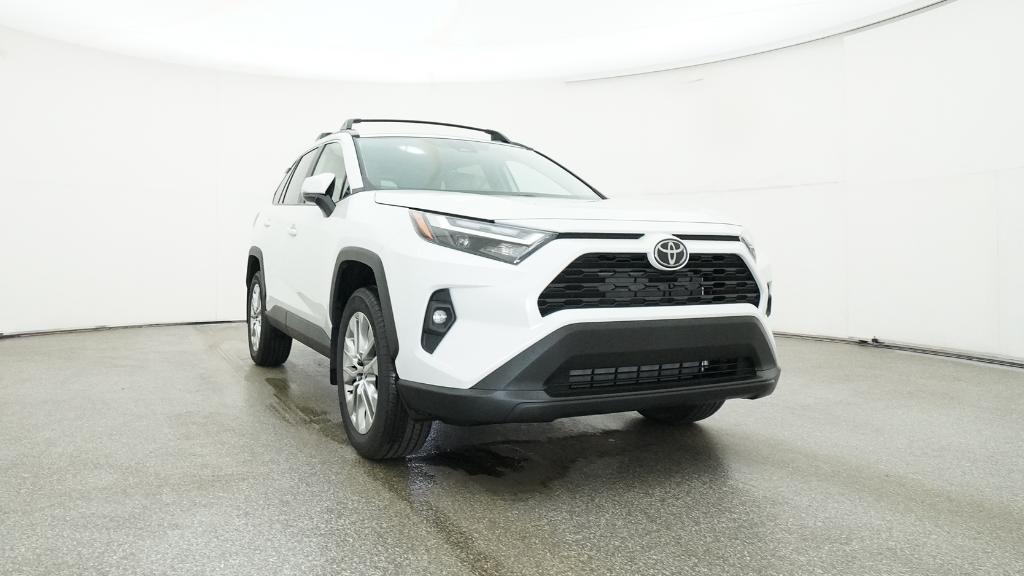 2025 Toyota RAV4 XLE Premium photo 31
