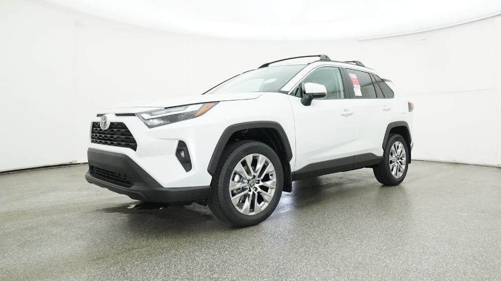 2025 Toyota RAV4 XLE Premium photo 6