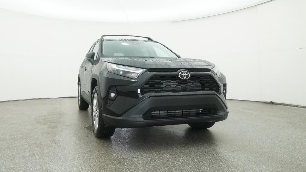 2025 Toyota RAV4 XLE Premium photo 27