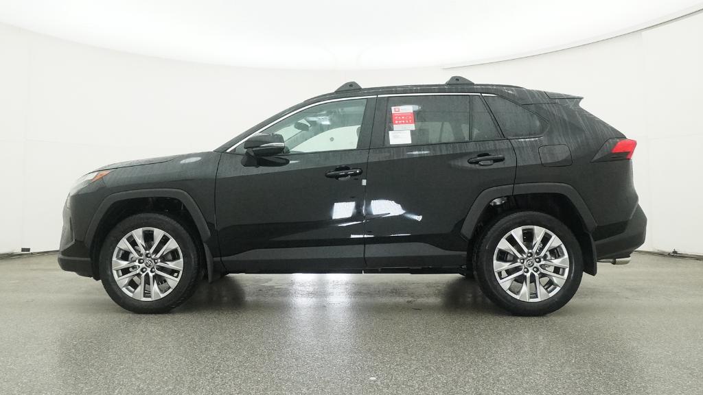2025 Toyota RAV4 XLE Premium photo 6