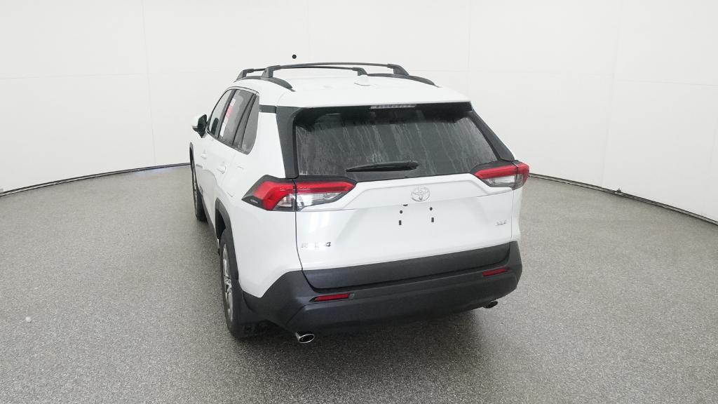 2025 Toyota RAV4 XLE Premium photo 15