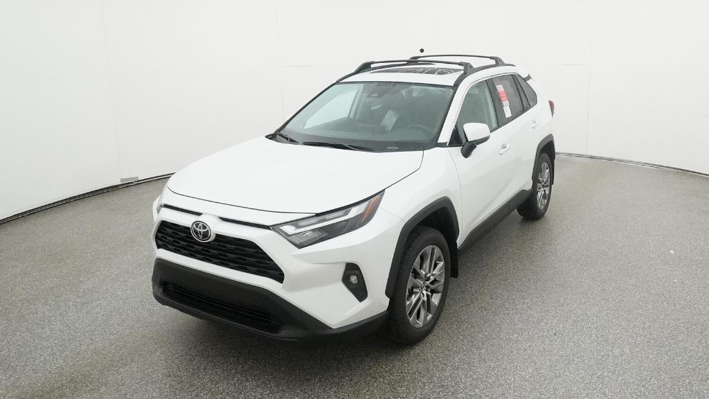 2025 Toyota RAV4 XLE Premium photo 4