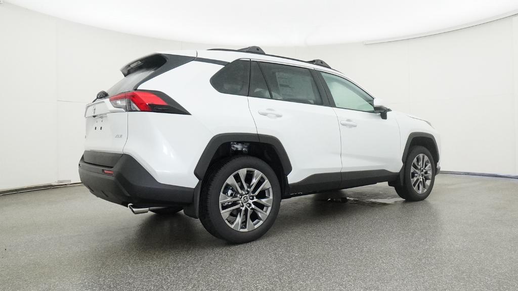 2025 Toyota RAV4 XLE Premium photo 20