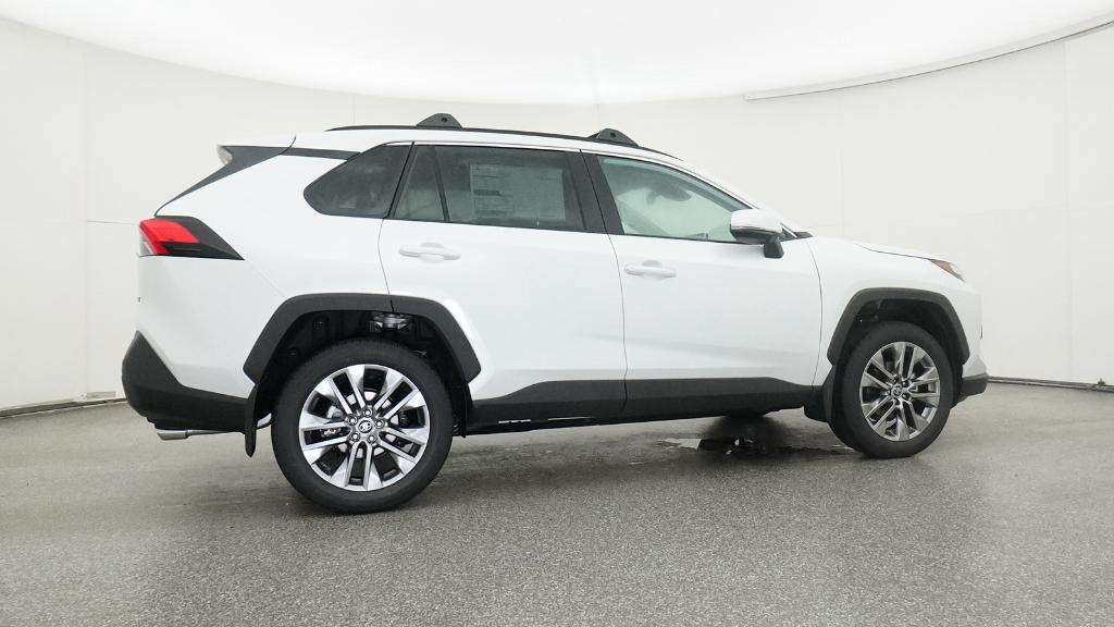 2025 Toyota RAV4 XLE Premium photo 22