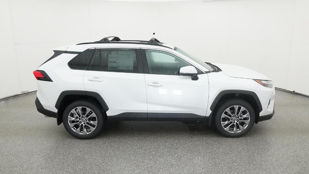 2025 Toyota RAV4 XLE Premium photo 24