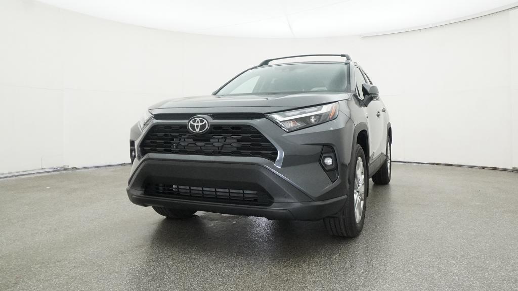 2025 Toyota RAV4 XLE Premium photo 4