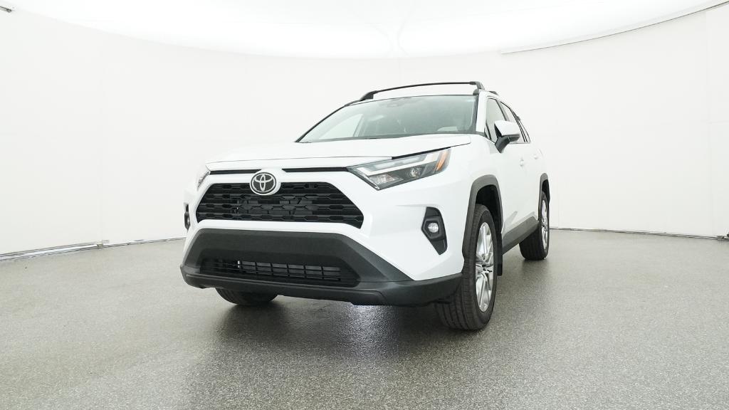 2025 Toyota RAV4 XLE Premium photo 4