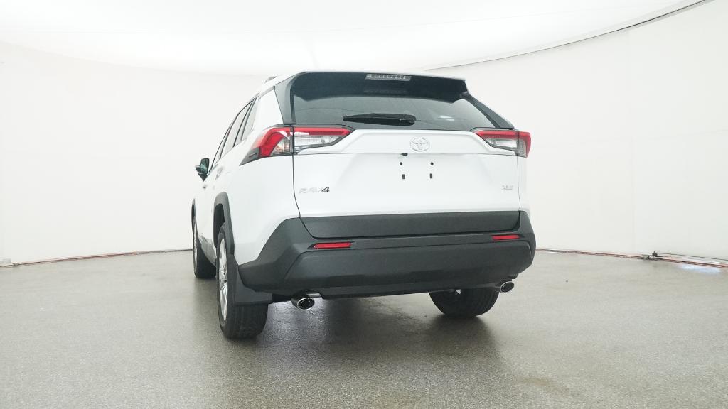 2025 Toyota RAV4 XLE Premium photo 16