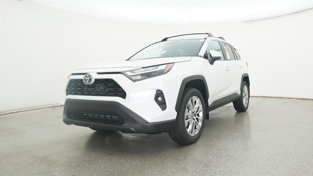 2025 Toyota RAV4 XLE Premium photo 5