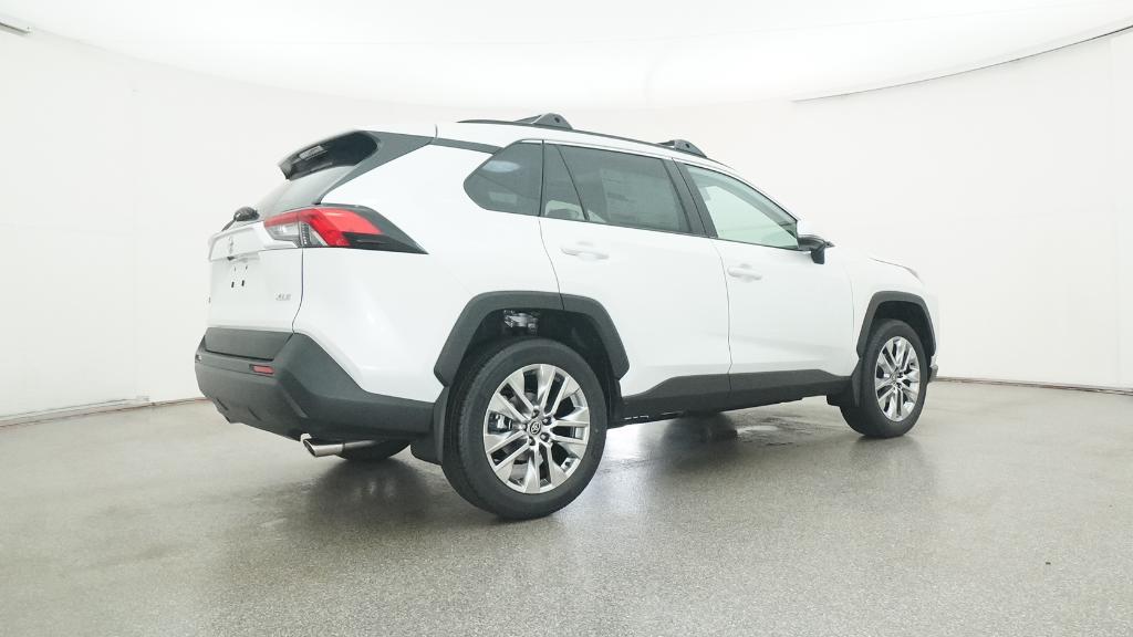 2025 Toyota RAV4 XLE Premium photo 22