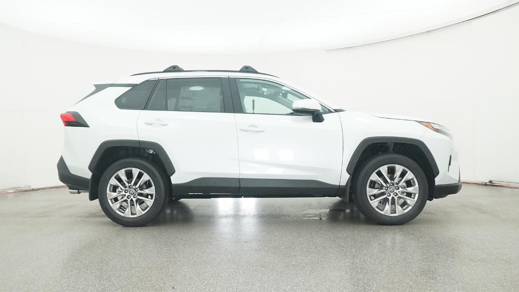 2025 Toyota RAV4 XLE Premium photo 25