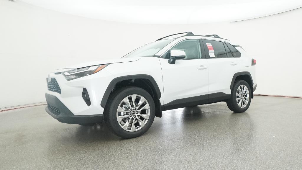 2025 Toyota RAV4 XLE Premium photo 6