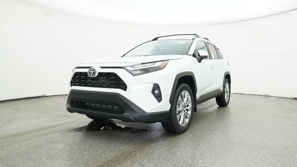 2025 Toyota RAV4 XLE Premium photo 3