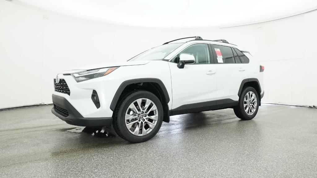2025 Toyota RAV4 XLE Premium photo 4