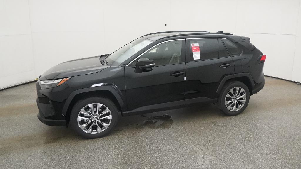 2025 Toyota RAV4 XLE Premium photo 3