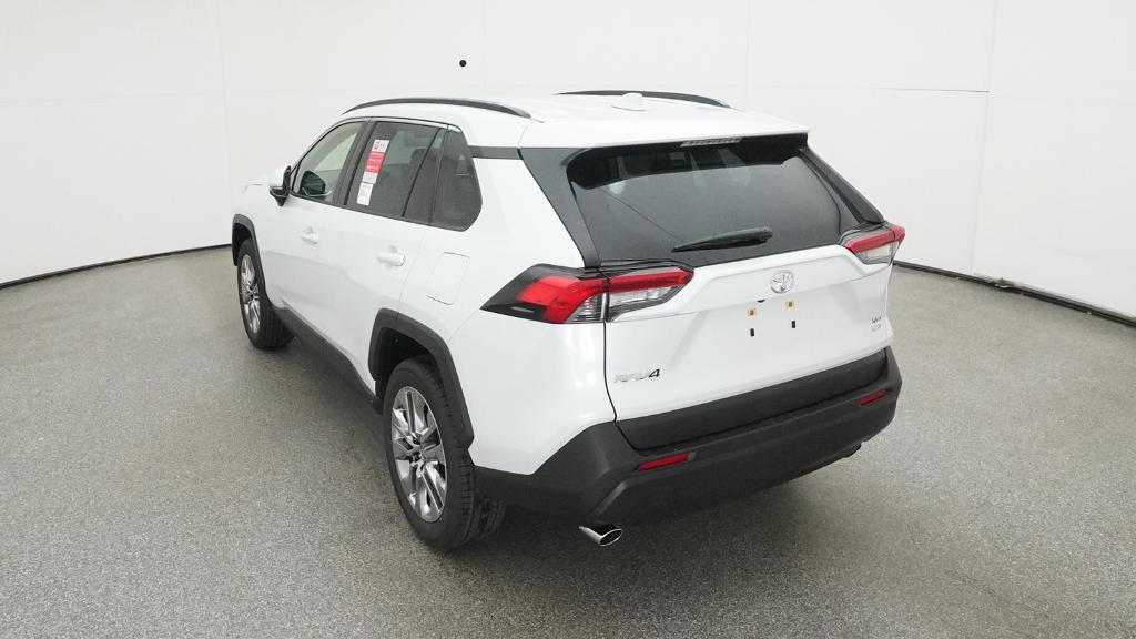 2025 Toyota RAV4 XLE Premium photo 15