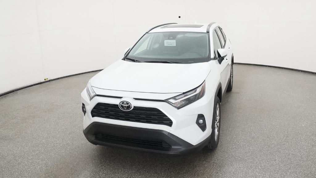 2025 Toyota RAV4 XLE Premium photo 4