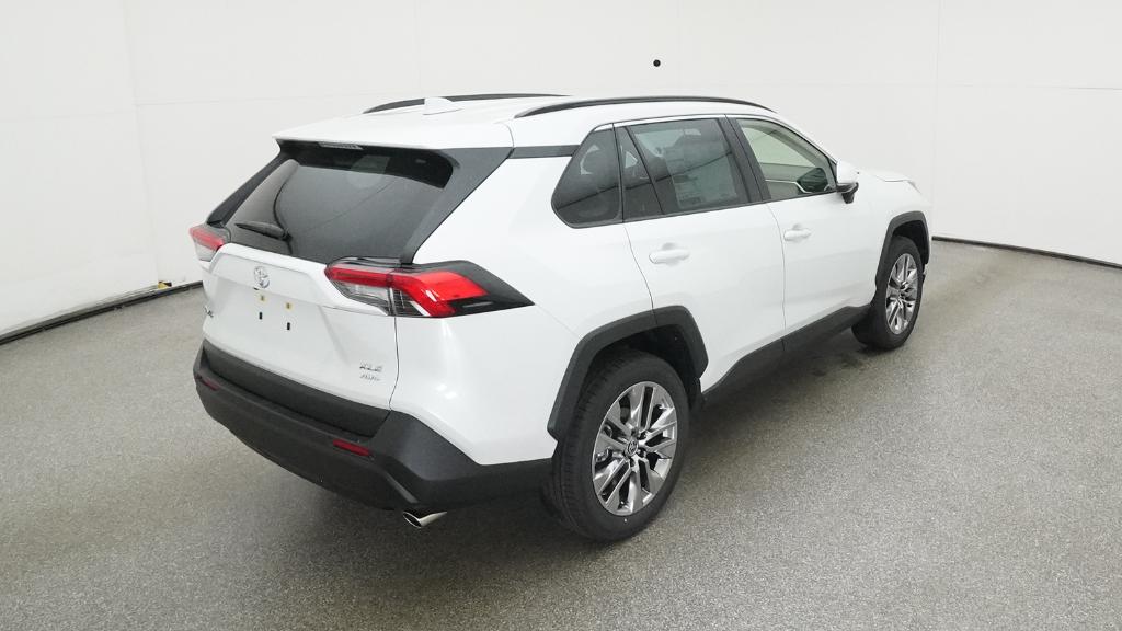2025 Toyota RAV4 XLE Premium photo 21