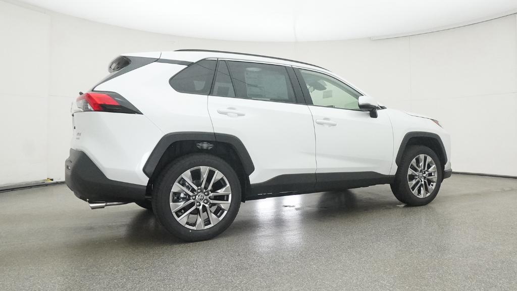 2025 Toyota RAV4 XLE Premium photo 22