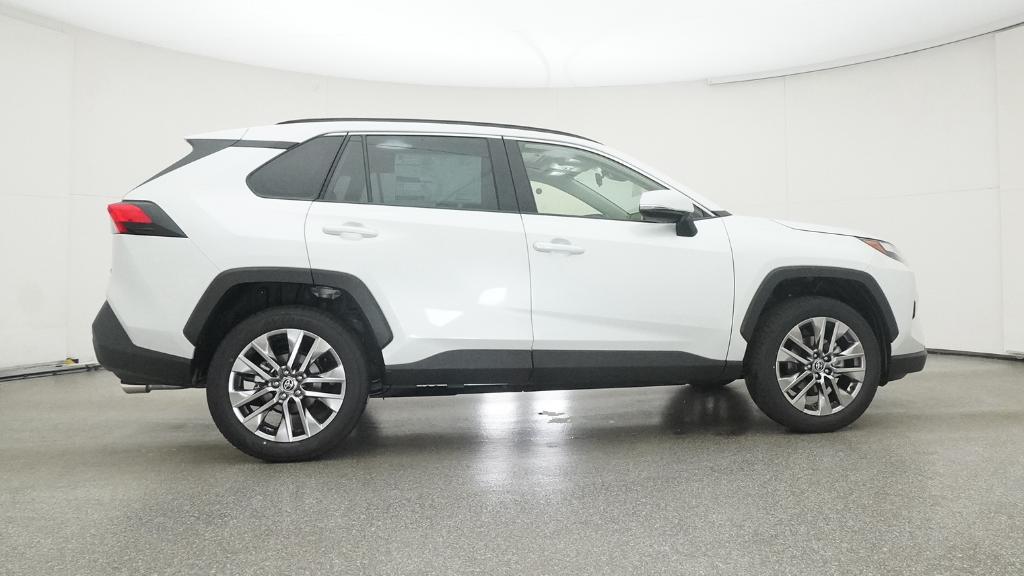 2025 Toyota RAV4 XLE Premium photo 25