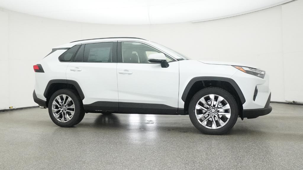 2025 Toyota RAV4 XLE Premium photo 27