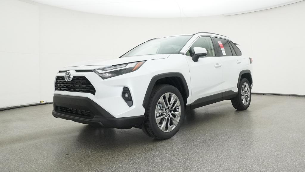 2025 Toyota RAV4 XLE Premium photo 5