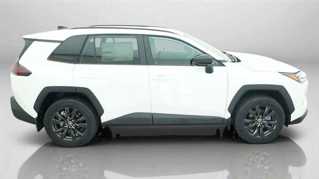 New 2026 Ice Cap Toyota  XLE Premium image 8