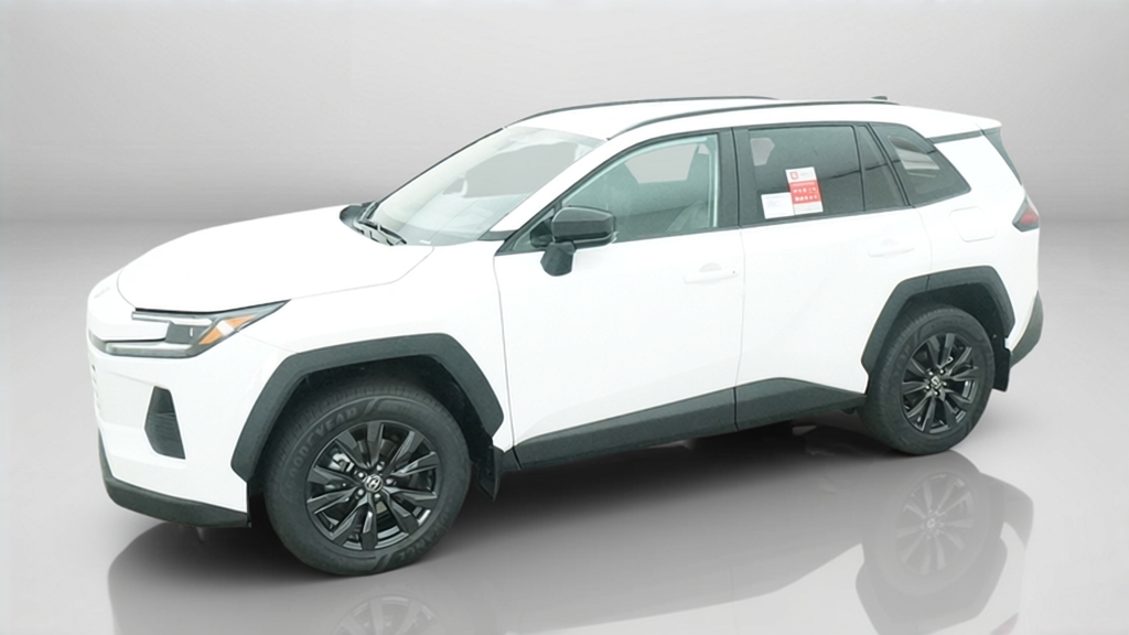 New 2026 Ice Cap Toyota  XLE Premium image 4