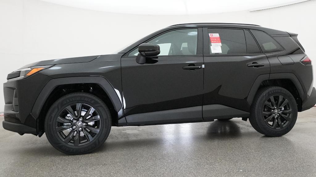 New 2026 Midnight Black Metallic Toyota  XLE Premium image 5