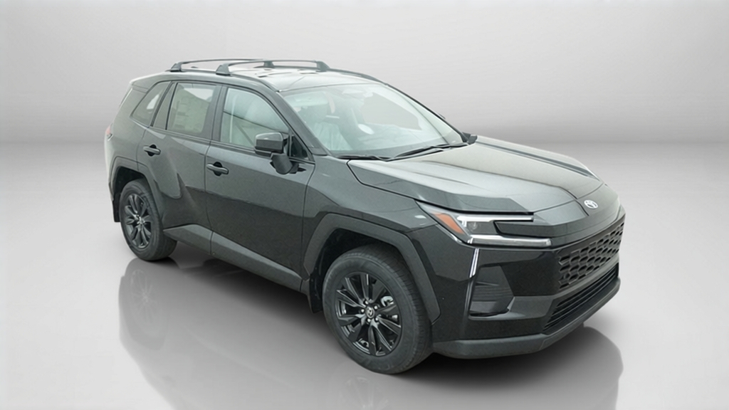 New 2026 Midnight Black Metallic Toyota  XLE Premium image 5