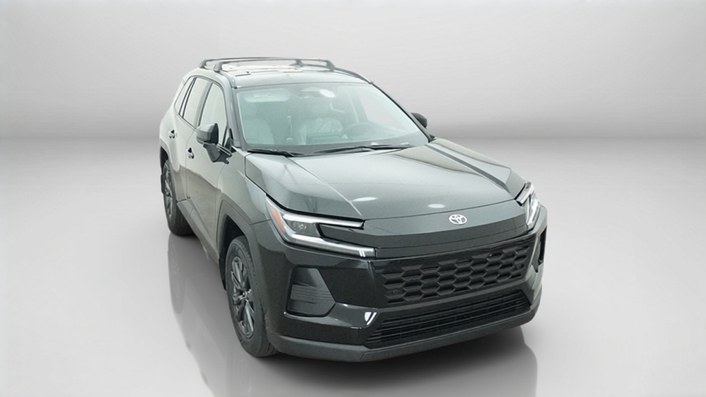 New 2026 Midnight Black Metallic Toyota  XLE Premium image 4