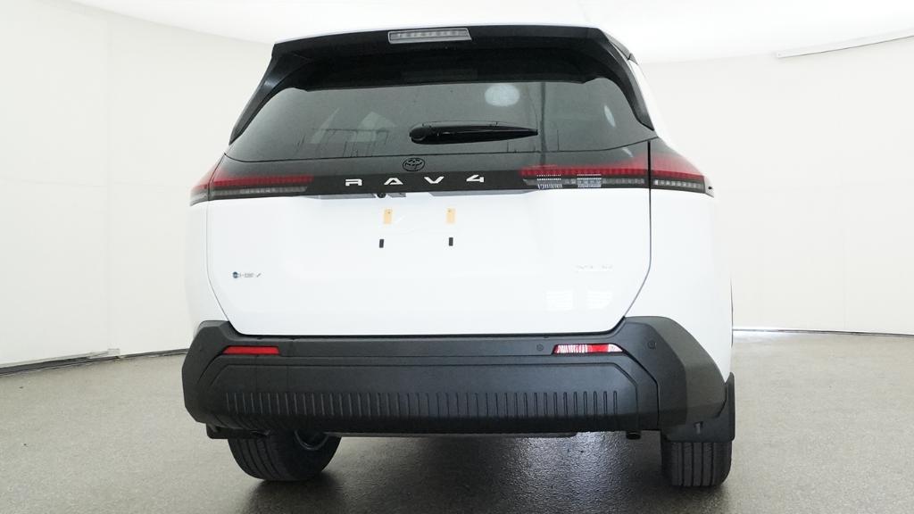 New 2026 Ice Cap Toyota  XLE Premium image 4